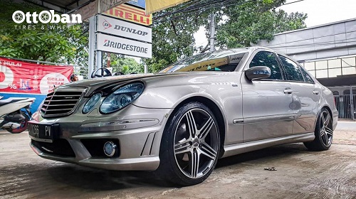 Mercedes-Benz E-Class W211 Makin Keren Ganti Velg Amg