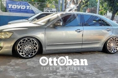 Toyota Camry Use : Radi8 R8B12 R19x8.5/10 PCD 5x112 Offset +35