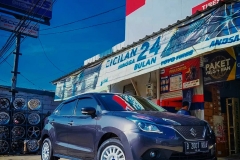 Suzuki Baleno Use : Sparco Cromodora R15x7.0 PCD 4x100 Offset +38 dan Ban Pirelli 195/65 R15 Cinturato P1