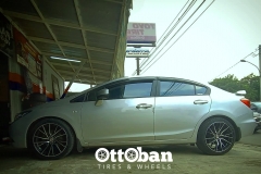 Honda Civic Use : Velg Vossen Ring 18 + Ban Gt Radial Champiro HPY 235/40 R18