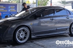 Honda-Civic-upgrade-ban-pake-GT-radial-Champiro-sx2-ukuran-225-40-R18-a