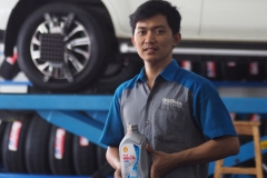 Di Ottoban BSD Plus kamu juga dapat menganti oli mobil